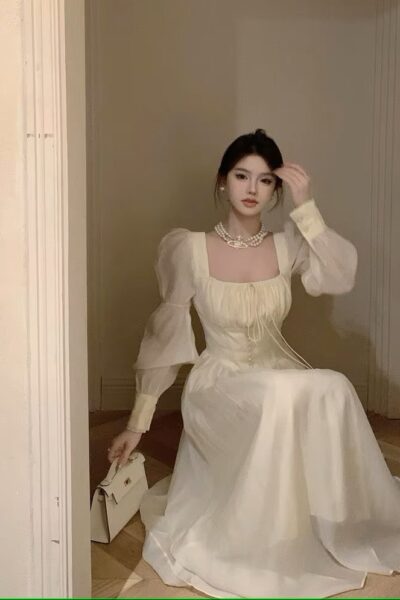 Lace-cottagecore-prom-dress