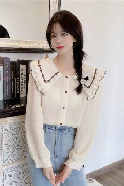 Vintage style Elegant Cottagecore Shirt